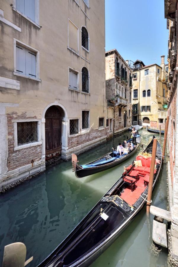 Appartamento Flat With Canal View Near San Marco *